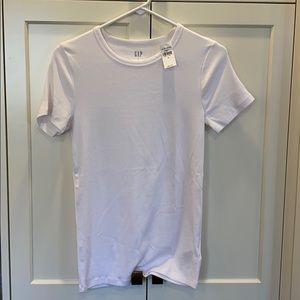 GAP Women’s Modern T - Size Small